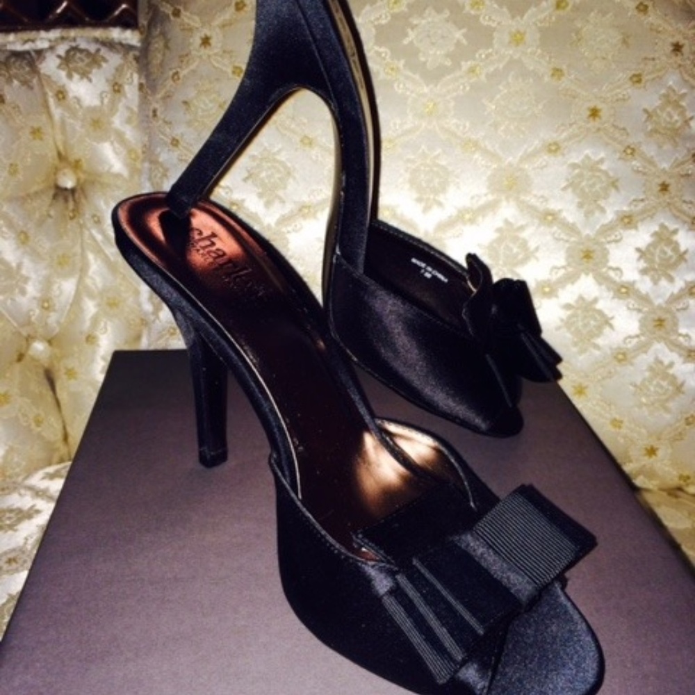 NEW BLACK CHARLES DAVID MULES WITH BOW